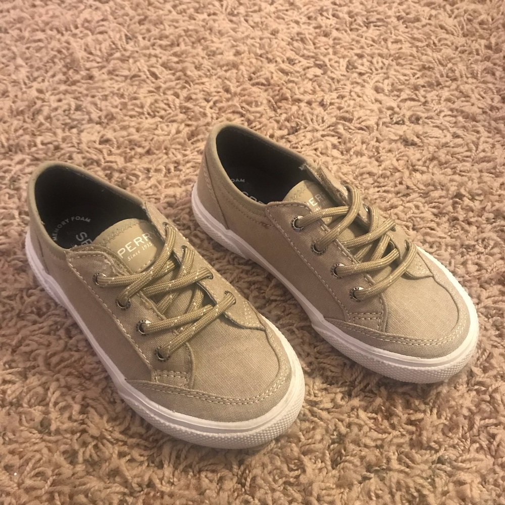 Boys Sperry deck shoes